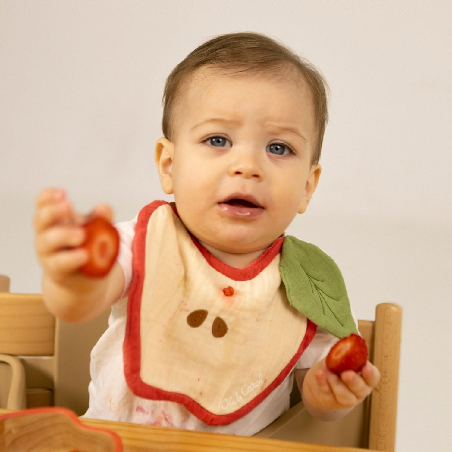 Pepa The Apple Bib - Oli&Carol