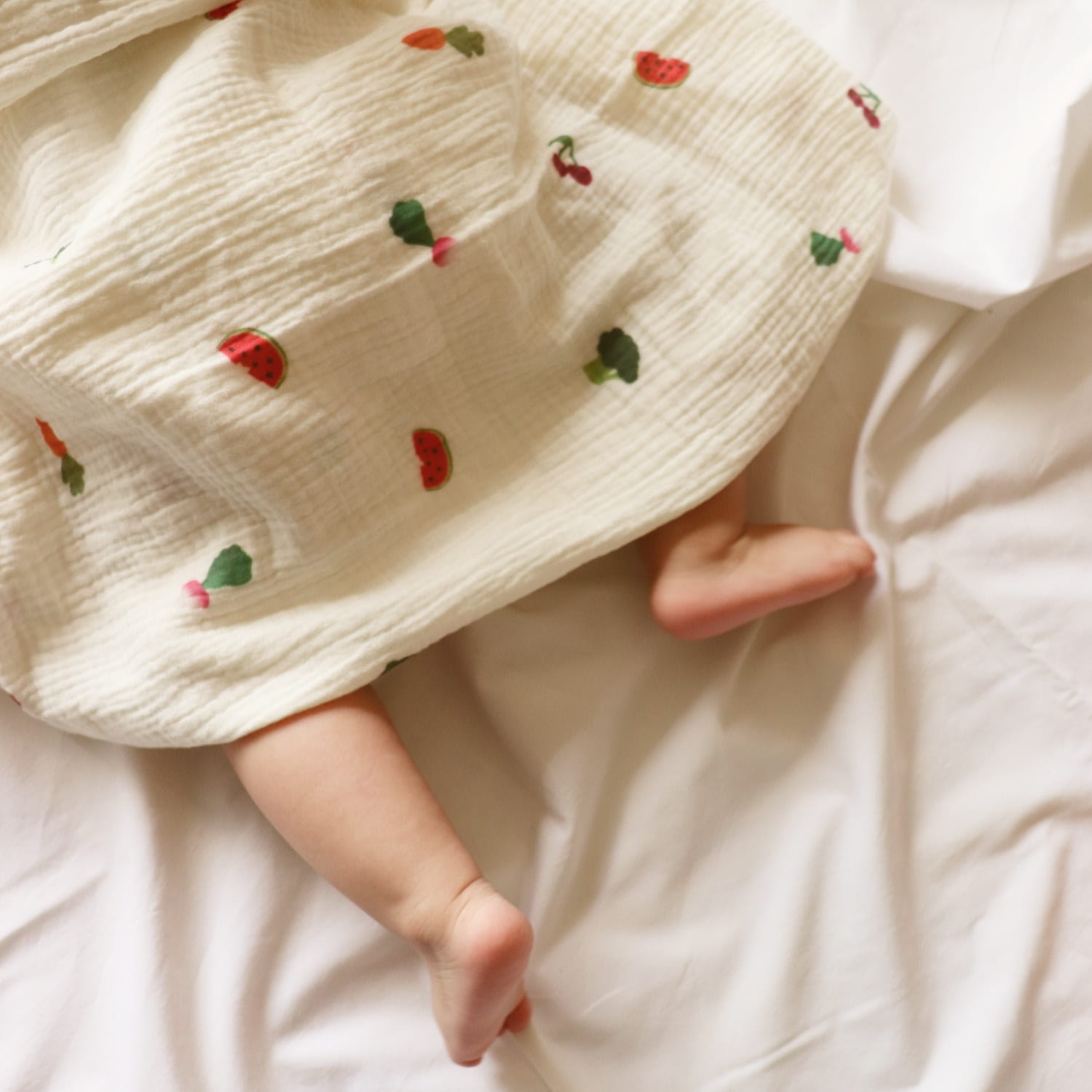Fruits & Veggies Baby Muslin - Oli&Carol