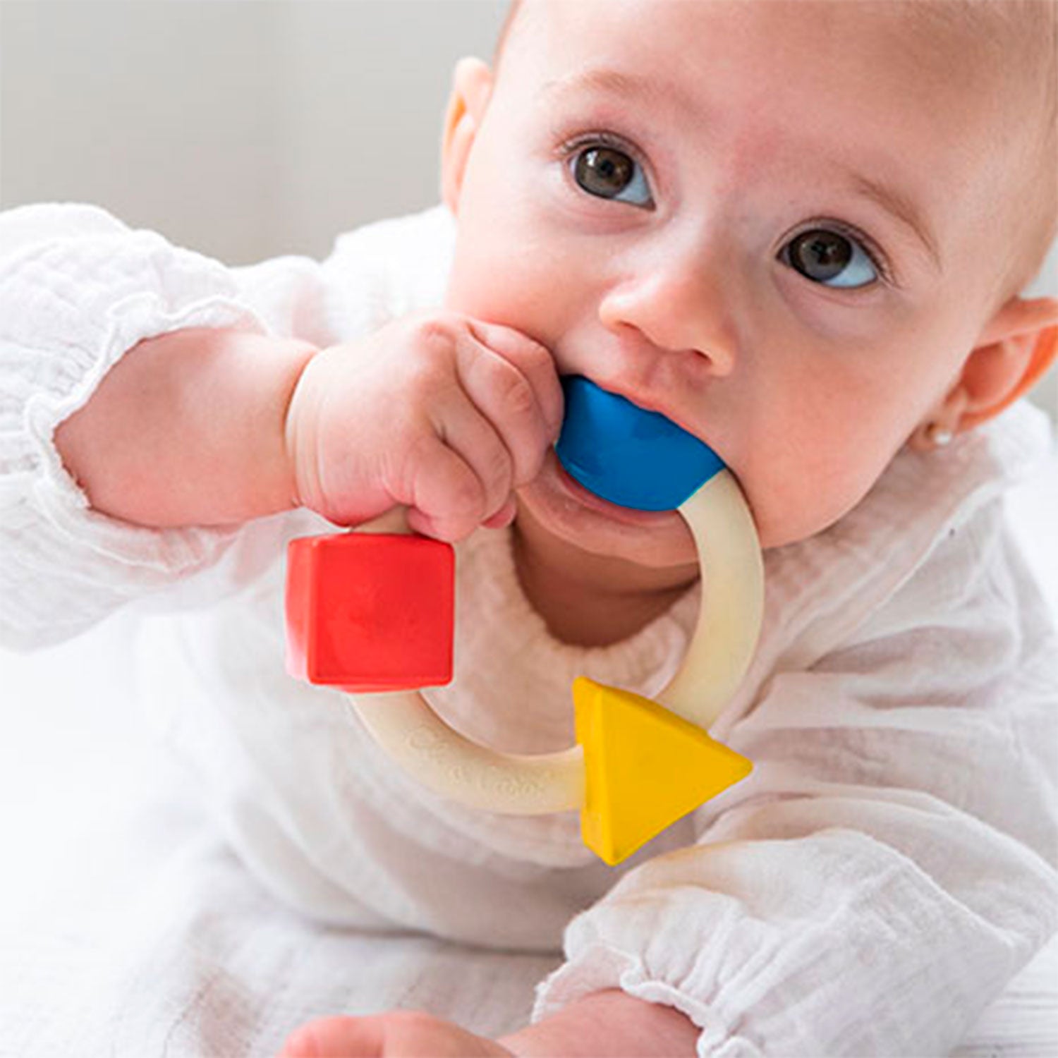 Teething Ring Basic Colors Baby Teether - Oli&Carol